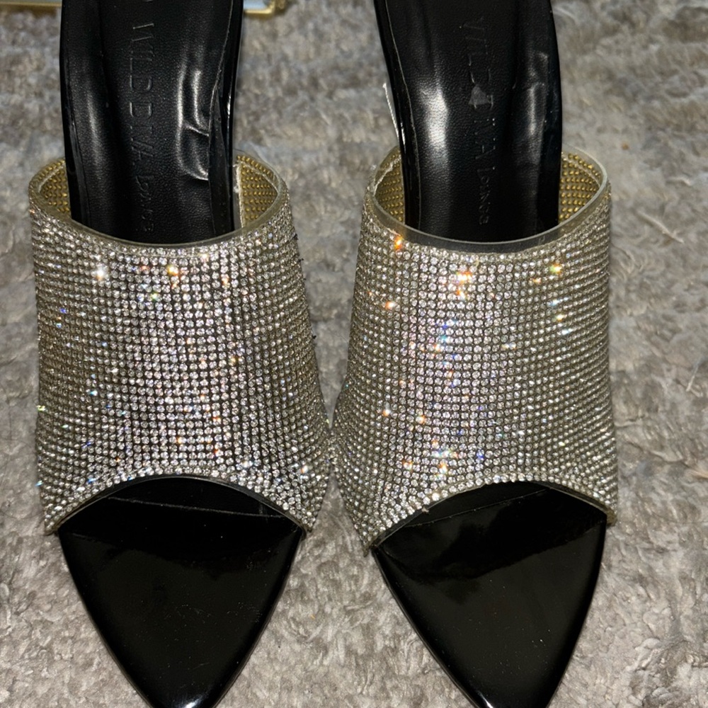 Wild diva shoes size 7